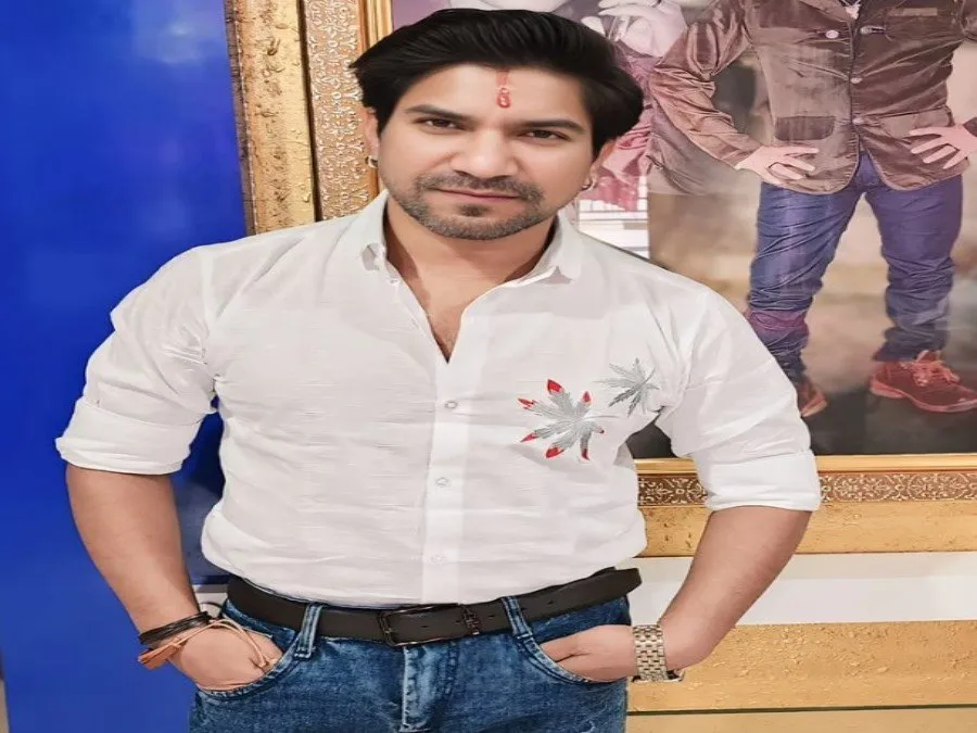 Vikram Thakor Politics