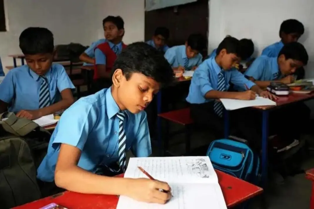 Gujarat Govt New Rules Admission in Class 1 and 2: ગુજરાતમાં ધોરણ 1 અને 2 માટે નવા પ્રવેશ નિયમો જાહેર, રાજ્ય સરકારે લીધો મહત્વનો નિર્ણય!