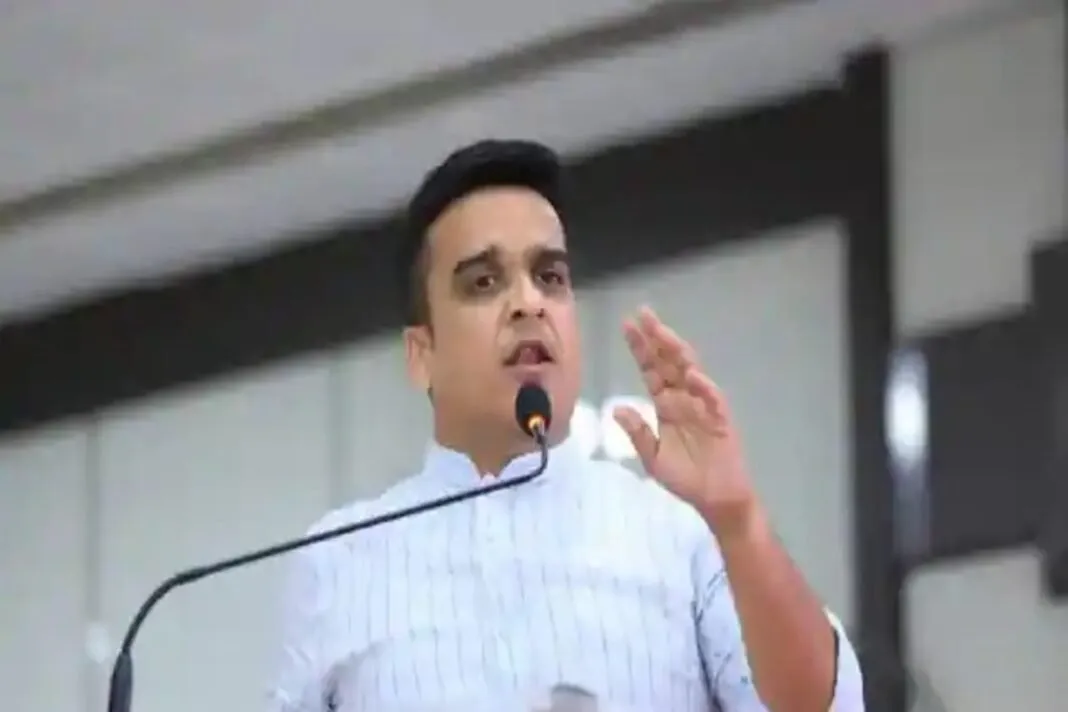 Harsh Sanghvi statement: કર્ણાટક સરકારના નિર્ણય પર હર્ષ સંઘવીનો આક્રમક પ્રહાર: ‘ભાજપ વિરુદ્ધ કોંગ્રેસની માનસિકતા સ્પષ્ટ’