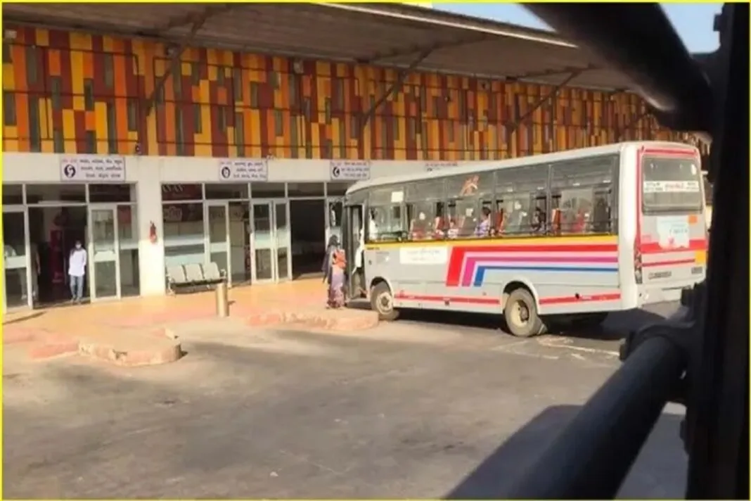 Makarapura Bus Stand Sealed : વડોદરામાં બસ સ્ટેન્ડ સીલ, મ્યુનિસિપલ કોર્પોરેશનની સખત કાર્યવાહી!