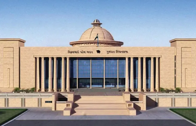 Gujarat Legislative Assembly : ગુજરાતમાં 40% બાળકો કુપોષિત, અધિકારીઓ રૂ.16,000ના ડ્રાય ફ્રૂટ ખાઈ ગયા! ચૂંટણી ખર્ચ પર સવાલ કરનાર MLA સસ્પેન્ડ