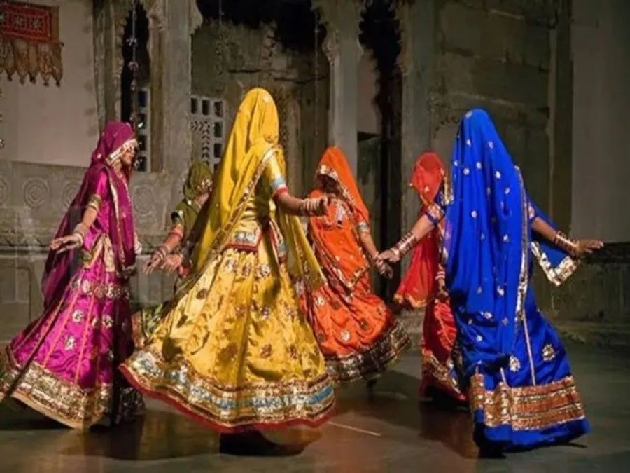 Ghoomar World Record Surat: રાજસ્થાન સ્થાપના દિવસ પર સુરતમાં ગિનિસ વર્લ્ડ રેકોર્ડ બનશે: 11,000 માતા-દીકરીઓ એકસાથે કરશે ઘુમર નૃત્ય