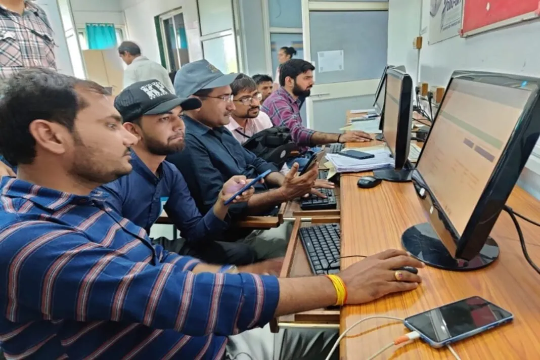 Ahmedabad News : દિવ્યાંગ ઉમેદવારો માટે સરકારી નોકરીમાં તક: અમદાવાદના અંધજન મંડળ ખાતે ફોર્મ ભરાવાનો વિશેષ કેમ્પ