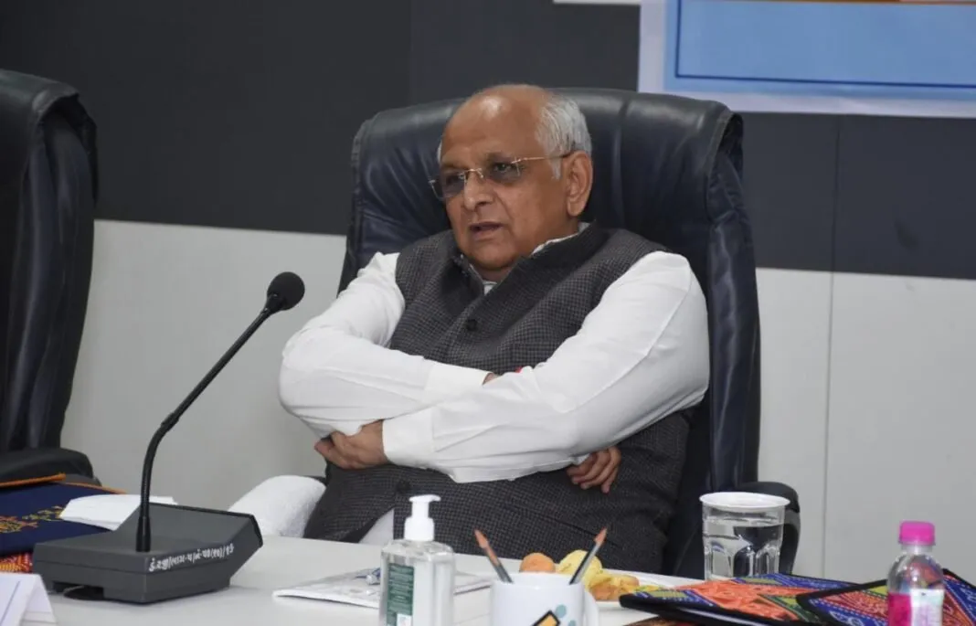 Gujarat Cooperative Societies New Rules 2025: ગુજરાત સરકારનો સહકારી મંડળીઓ માટે ઐતિહાસિક નિર્ણય: સભાસદોની ભેટ મર્યાદા વધારી, મોંઘા વાહન ખરીદી પર નિયંત્રણ લાગુ