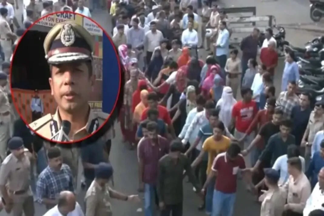 Gujarat Illegal Bangladeshi Immigrants : ગુજરાતમાં ગેરકાયદેસર વસવાટ સામે કાર્યવાહી: 1000થી વધુ બાંગ્લાદેશીઓ કસ્ટડીમાં