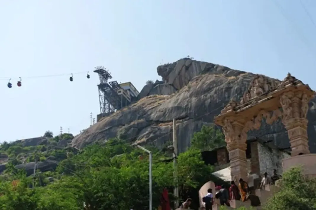 Ambaji News : અંબાજી ટ્રસ્ટનો મોટો નિર્ણય: 15 થી 17 એપ્રિલ સુધી ગબ્બર દર્શન અને રોપ વે બંધ રહેશે