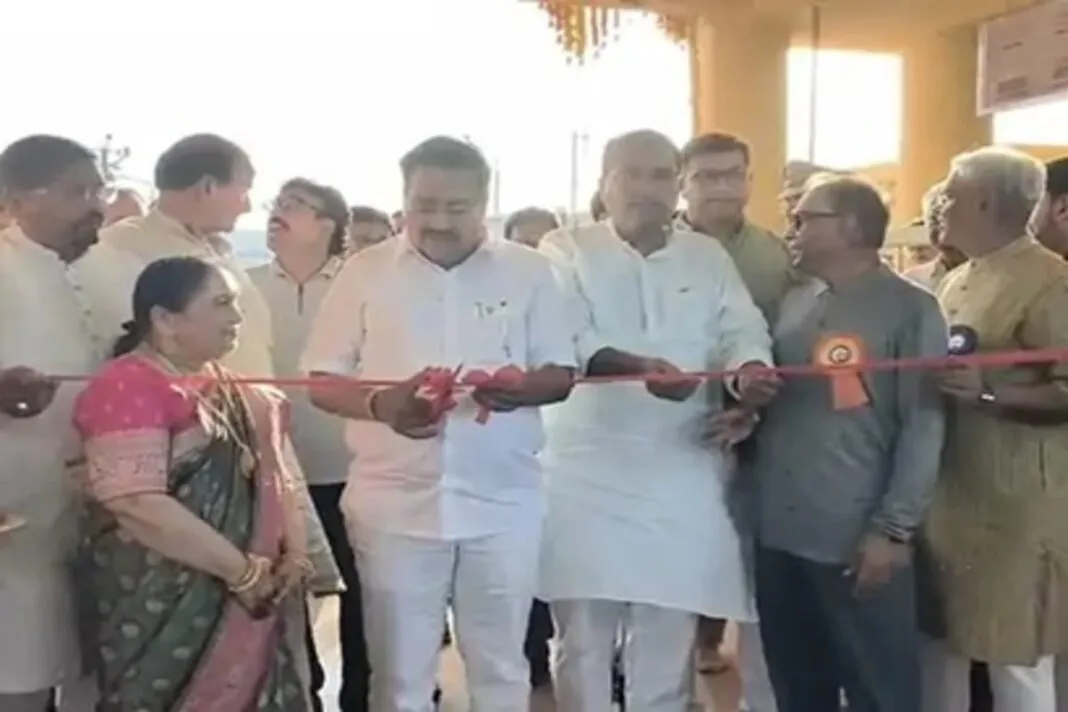 CR Patil Andheshwar Mandir: અંધેશ્વર મહાદેવ મંદિરમાં આધુનિક પ્રકલ્પોનું ભવ્ય લોકાર્પણ, ભક્તો માટે નવી સુવિધાઓ શરૂ