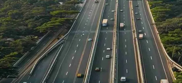 Delhi-Mumbai Expressway Construction Update : દિલ્હી-મુંબઈ એક્સપ્રેસવેના બે મહત્વના વિભાગોનું બાંધકામ ઝડપી ગતિએ, 2025માં પૂર્ણ થવાનો નિર્દેશ