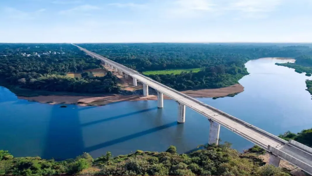 Bullet Train Station: સુરતમાં તૈયાર દેશનું પ્રથમ બુલેટ ટ્રેન સ્ટેશન: ૨૦૨૮થી શરૂ થશે હાઈ-સ્પીડ ટ્રેન સેવાઓ
