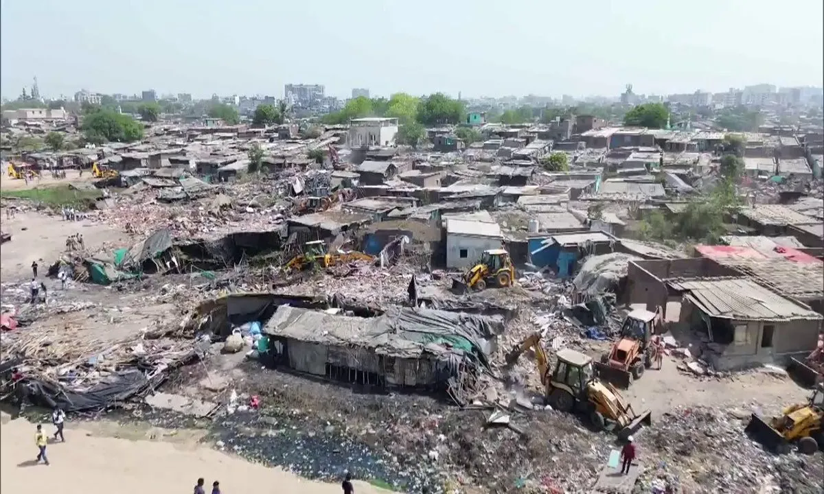 Chandola Lake Bulldozer Action
