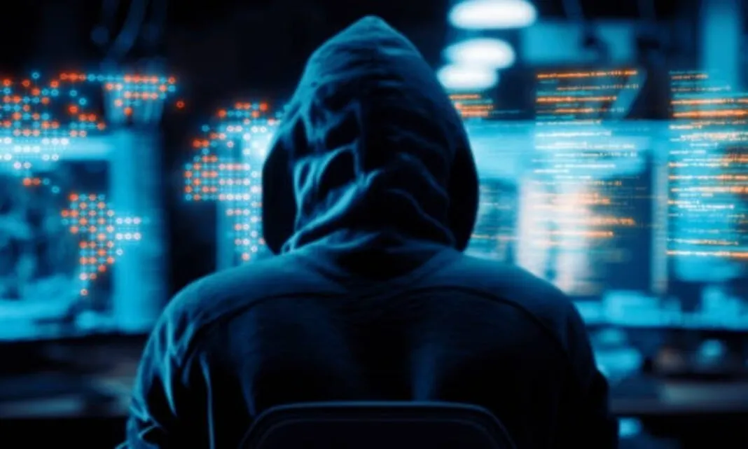Cyber Criminal Hacks : જુનાગઢમાં ચોંકાવનારી ઘટના: સાયબર ક્રિમિનલે પોલીસની ઓળખ ચોરીને બેંકોને છેતરવાનો પ્રયાસ કર્યો