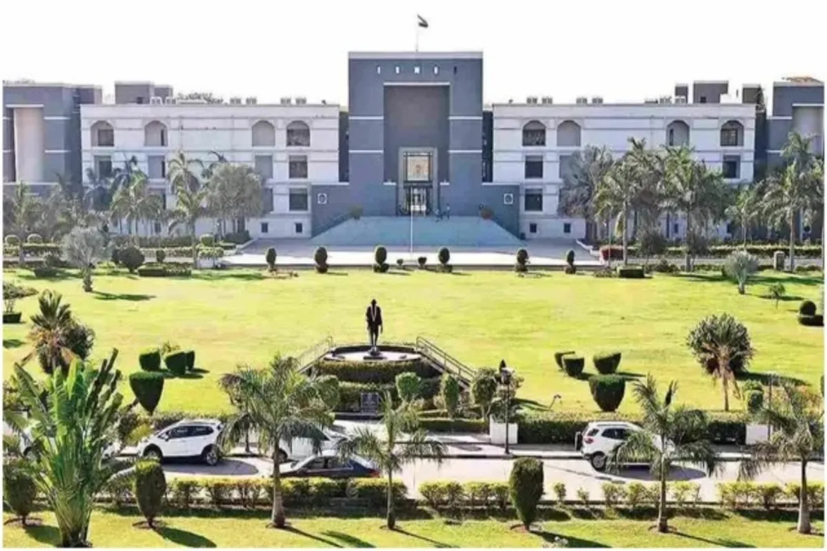 Bomb threat to Gujarat High Court