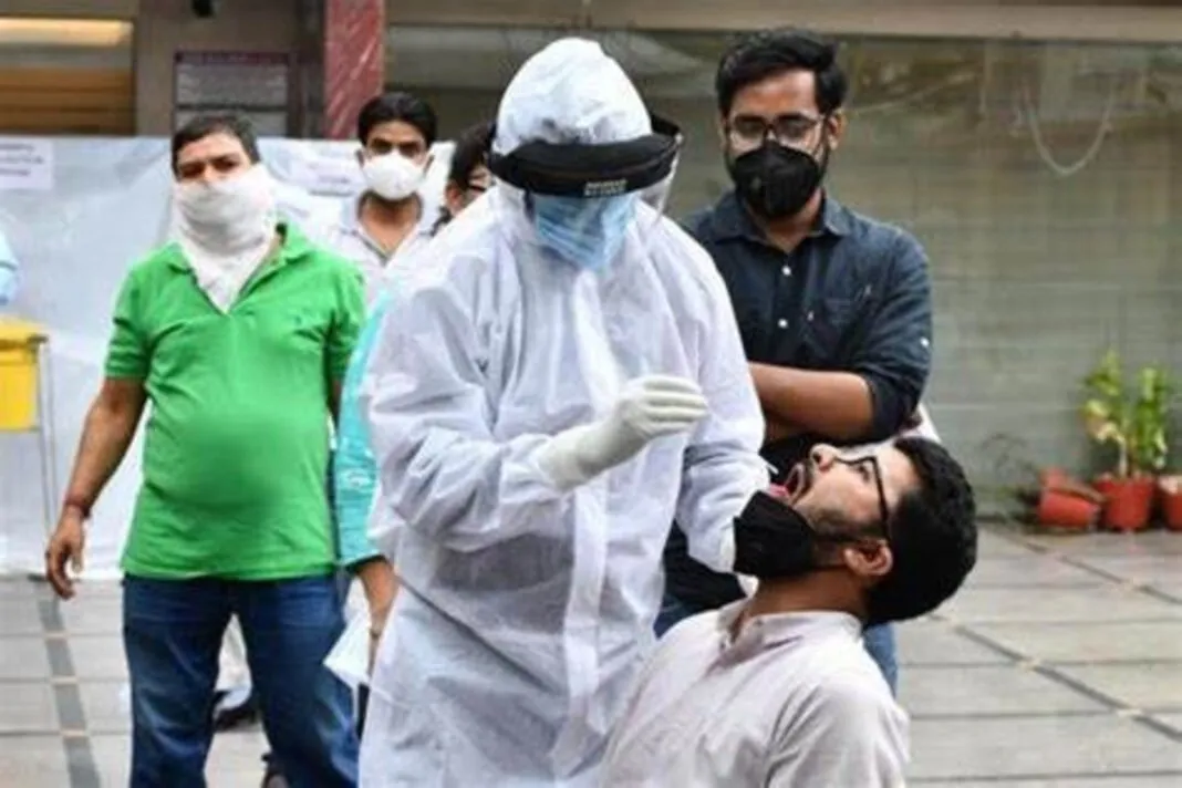 COVID-19 cases increase Gujarat: ગુજરાતમાં કોરોના સંક્રમણ ફરી ઘાતક, અમદાવાદમાં એક જ દિવસે 131 કેસ નોંધાયા