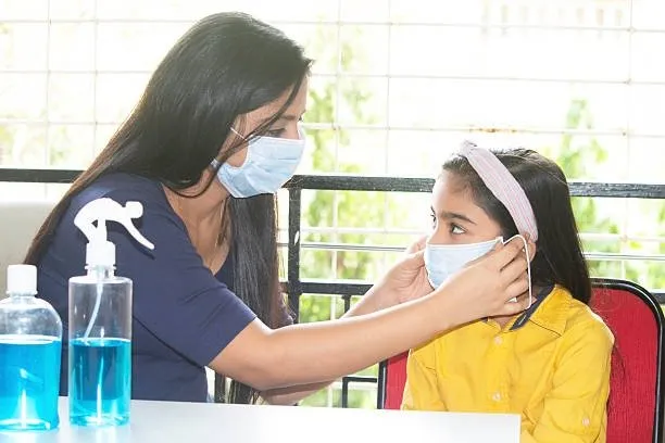 COVID-19 csaes in Ahmedabad